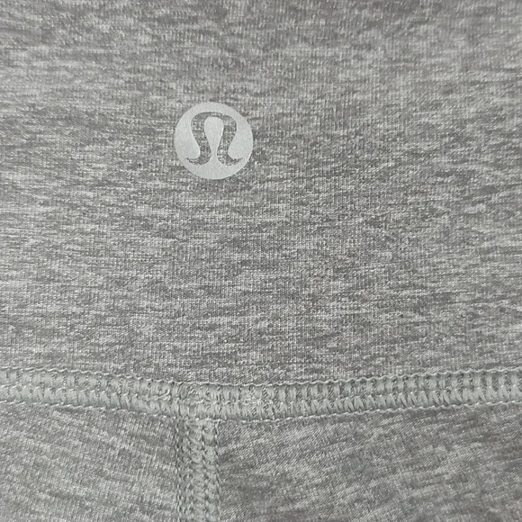 Lululemon crop leggings - Picture 3 of 4